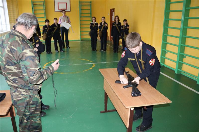 При поддержке Росгвардии в Волгограде прошла открытая военно-патриотическая игра «Сталинградские рубежи»
