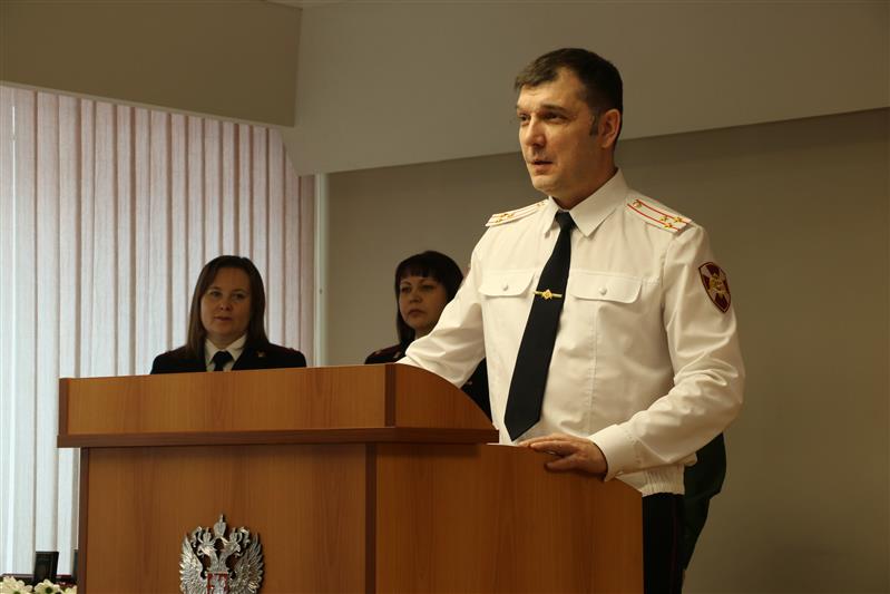 В Уральском округе поздравили с профессиональным праздником сотрудников подразделений государственного контроля и лицензионно-разрешительной работы 