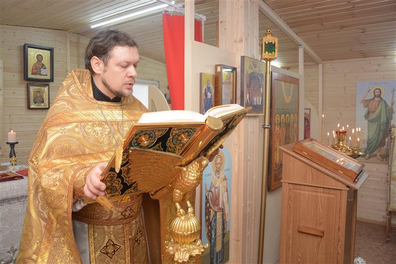 ПРАЗДНИК СРЕТЕНИЯ ГОСПОДНЯ В ГЛАВНОМ ХРАМЕ РОСГВАРДИИ (видео)