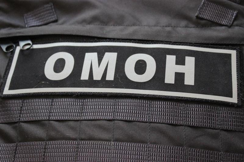 В Челябинской области при содействии ОМОН из незаконного оборота изъято около 90 тысяч бутылок нелегального алкоголя