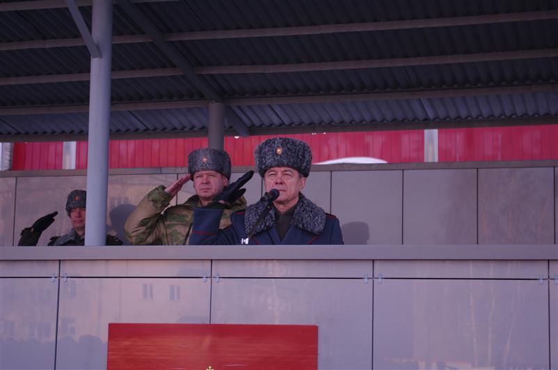Курсанты Росгвардии поддержали наших спортсменов на Универсиаде лыжным забегом 