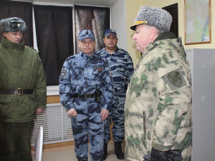 Командующий Сибирским округом проинспектировал подразделения Росгвардии в Алтайском крае