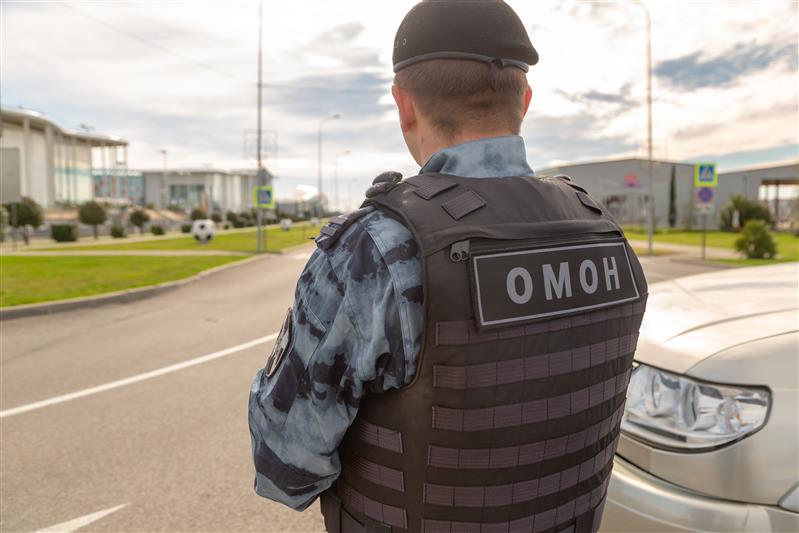 Подразделения Росгвардии приняли участие в обеспечении правопорядка во время Российского инвестиционного форума (видео)