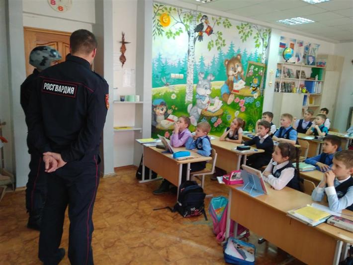 В рамках акции Росгвардии «Неделя мужества» в Приморье прошли военно-патриотические мероприятия