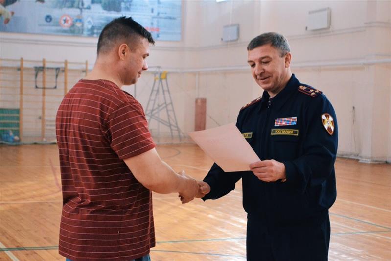 Управления Росгвардии по Ивановской и Костромской областям организовали спортивный праздник для военнослужащих, сотрудников и членов их семей