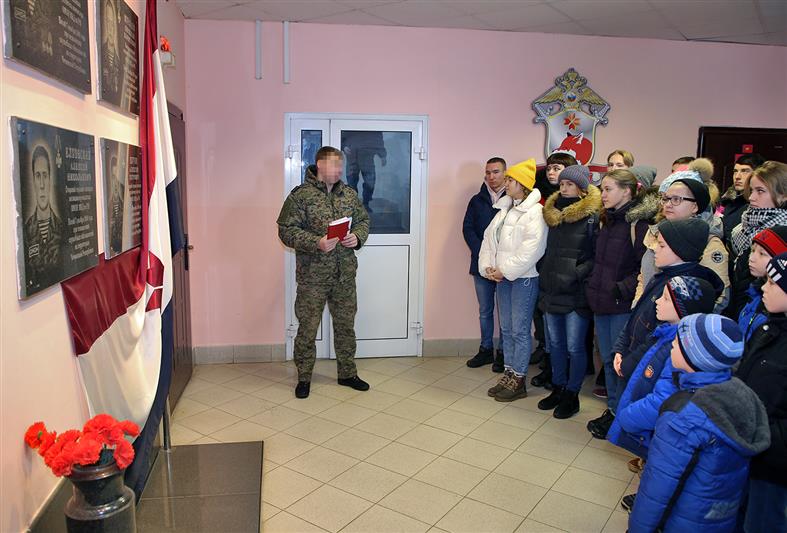 В Мордовии накануне Дня защитника Отечества будущие педагоги побывали в гостях у Росгвардии