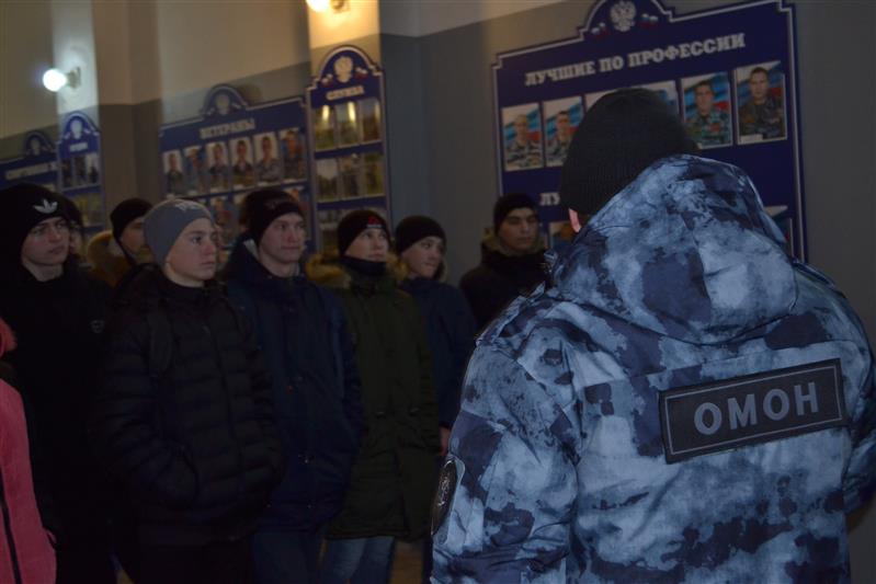 В рамках акции Росгвардии «Неделя мужества» проведено патриотическое мероприятие для омских школьников