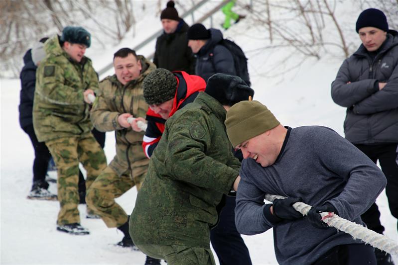 В Мордовии росгвардейцы отметили День защитника Отечества спортивным праздником