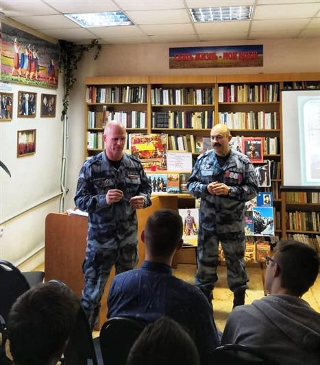 Бойцы воронежского ОМОН продолжают патриотическую акцию «Росгвардия о Героях Воронежа» 