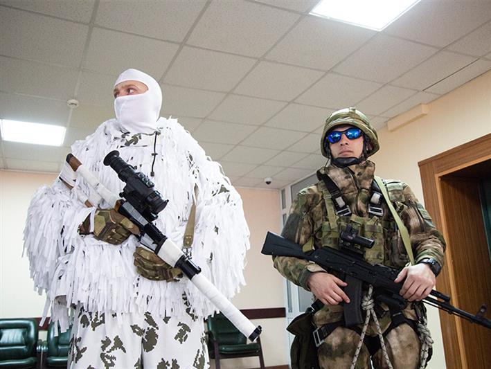 В рамках областного мероприятия по случаю Дня защитника Отечества росгвардейцы Кузбасса почтили память павших земляков