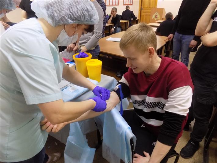 Регистр потенциальных доноров стволовых клеток для онкобольных пополнился фамилиями сотрудников кировского отдела вневедомственной охраны 