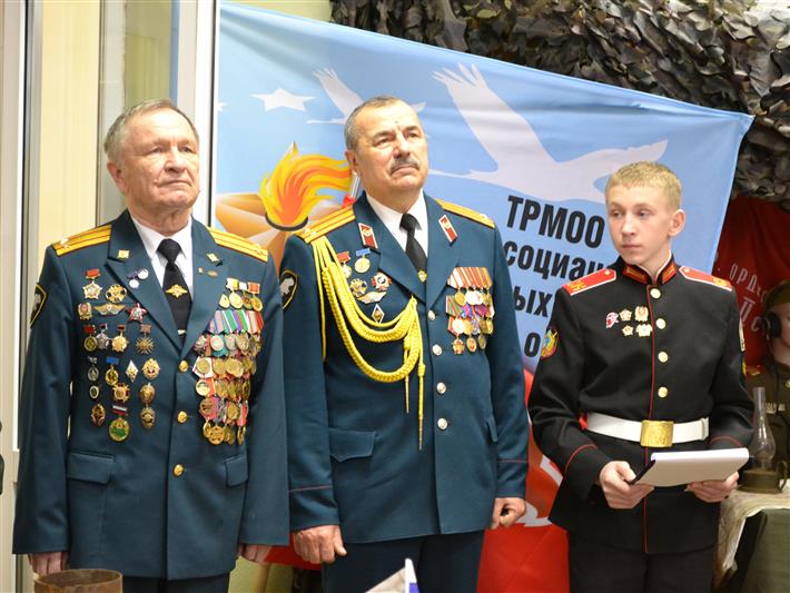 Военнослужащие северского соединения провели уроки мужества со школьниками