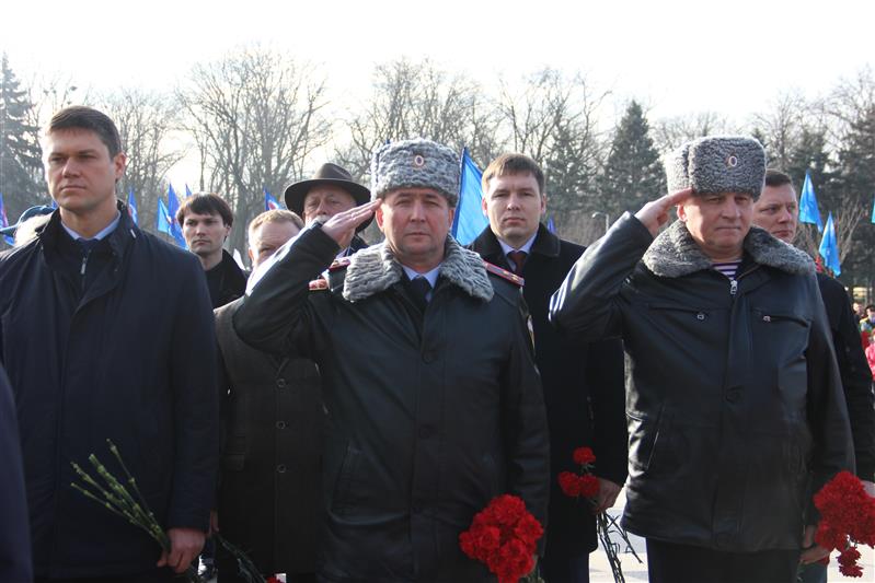 Росгвардейцы почтили память павших фронтовиков-освободителей Краснодара и воинов-интернационалистов