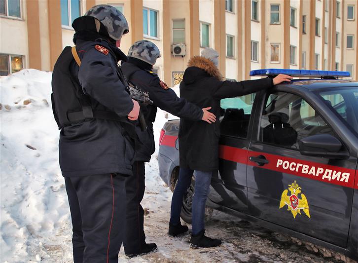 В республиках Марий Эл и Татарстан сотрудники Росгвардии задержали граждан, объявленных в федеральный розыск
