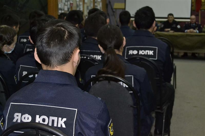 Якутские росгвардейцы проводят мероприятия для молодёжи в честь 30-летия со дня вывода советских войск из Афганистана