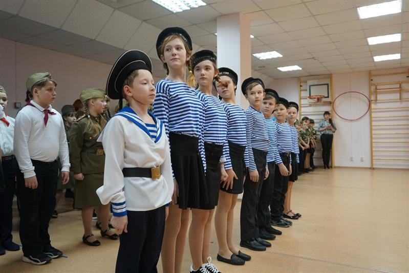 В Кирове в преддверии Дня войск национальной гвардии Российской Федерации прошли военно-патриотические и социальные мероприятия 