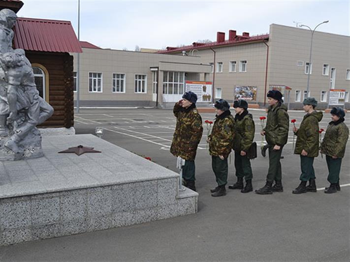 Новобранцы патриотической организации в Кузбассе познакомились со службой в Росгвардии