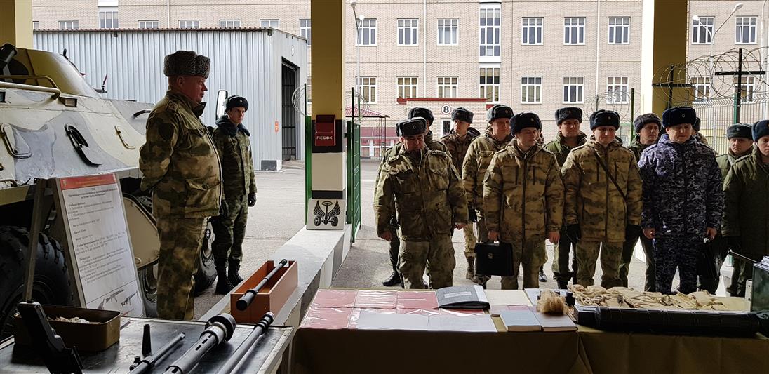 В Северо-Кавказском округе Росгвардии прошел учебный сбор должностных лиц, отвечающих за техобеспечение воинских частей и терорганов