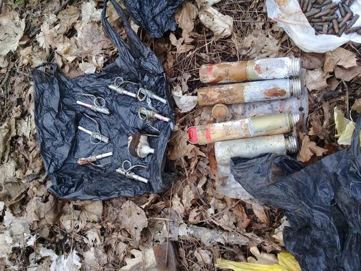 Саперы ОМОН г. Пятигорска обследовали и уничтожили найденные в лесу взрывоопасные предметы