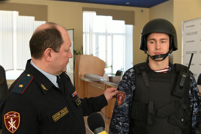 Руководитель кемеровского областного управления Росгвардии рассказал журналистам о перспективных направлениях в обеспечении безопасности граждан