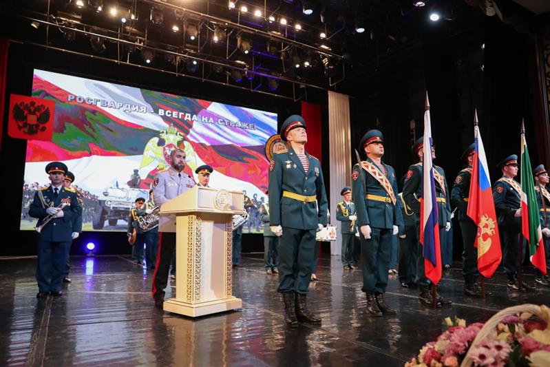 Глава Чеченской Республики наградил военнослужащих и сотрудников Росгвардии