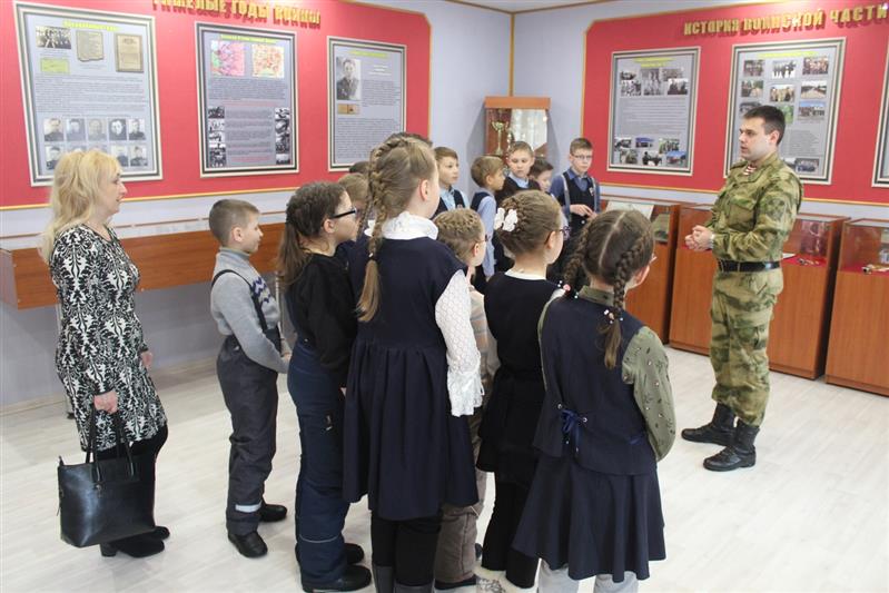В Кирове в преддверии Дня войск национальной гвардии Российской Федерации прошли военно-патриотические и социальные мероприятия 