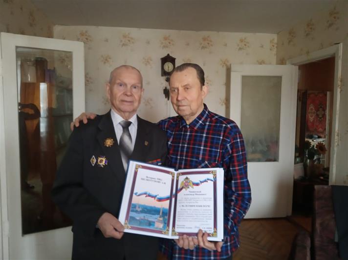 Ветерана петербургской вневедомственной охраны поздравили с 90-летием