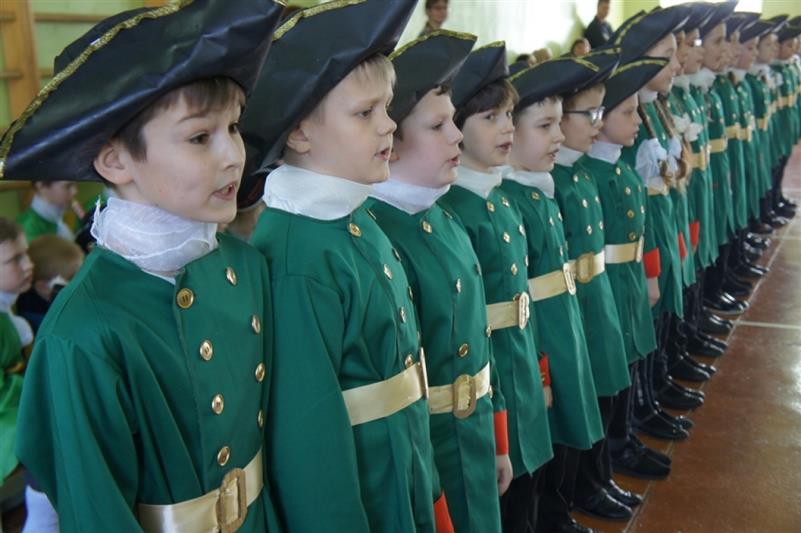 Представители Росгвардии вошли в состав жюри смотра строя и песни в Вятской православной гимназии