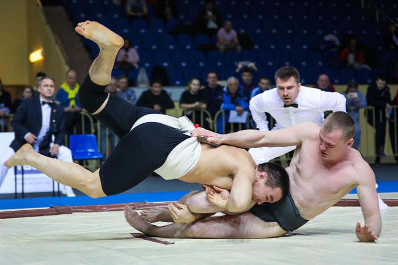 Собровец из Тувы стал чемпионом России по сумо