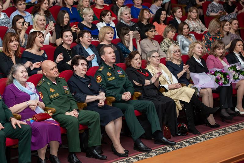В центральном аппарате Росгвардии прошли торжества в честь 8 марта (фото, видео)
