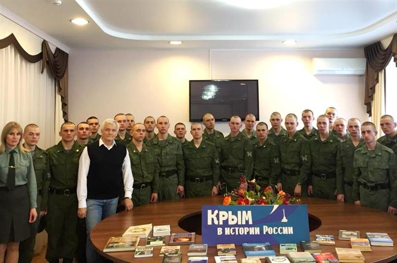 Военнослужащие астраханского батальона Росгвардии приобщились к истории Крыма