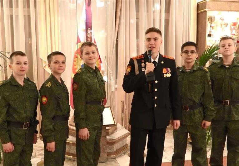 В День Росгвардии кадеты МПКУ имени М.А. Шолохова поздравили военнослужащих и сотрудников ведомства (видео)