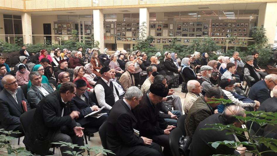 Артисты ансамбля песни и пляски Северо-Кавказского округа Росгвардии поздравили литераторов Чеченской Республики со всемирным Днем поэзии