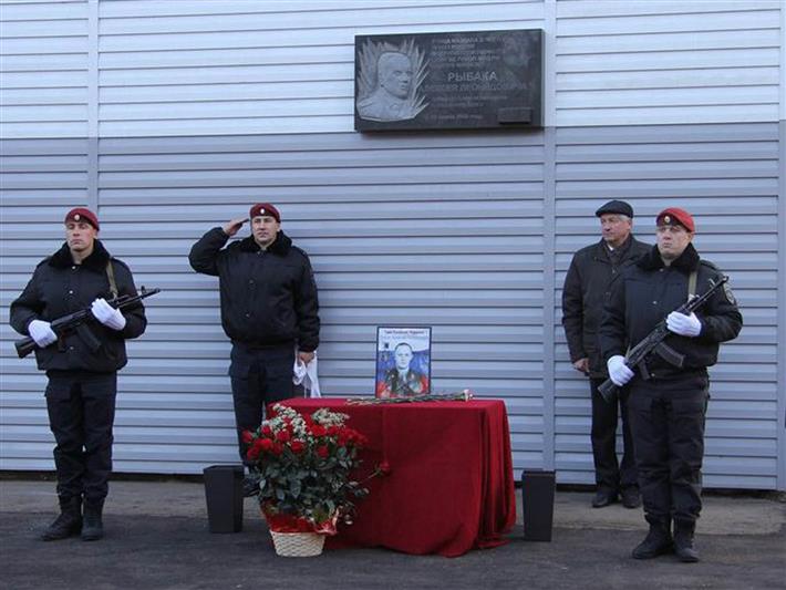 Иркутские собровцы почтили память погибших боевых товарищей
