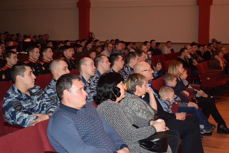 В Казани почтили память сотрудника ОМОН прапорщика Дениса Иванченко, погибшего при исполнении служебного долга