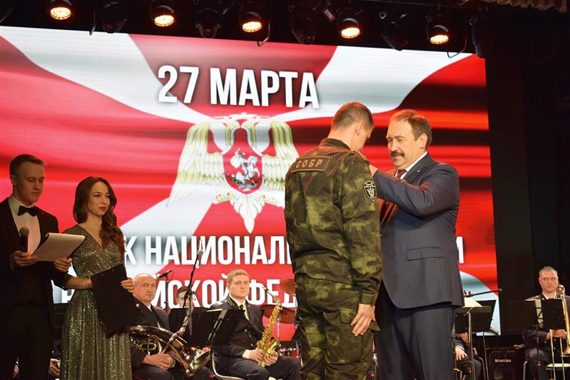 Росгвардейцы Приволжья отметили профессиональный праздник (фото)