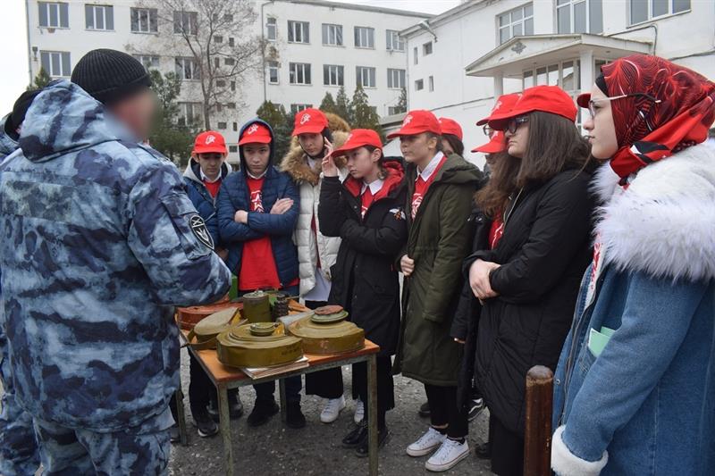 В Дагестане отметили 25-летие со дня создания инженерно-технических подразделений ОМОН (фото)