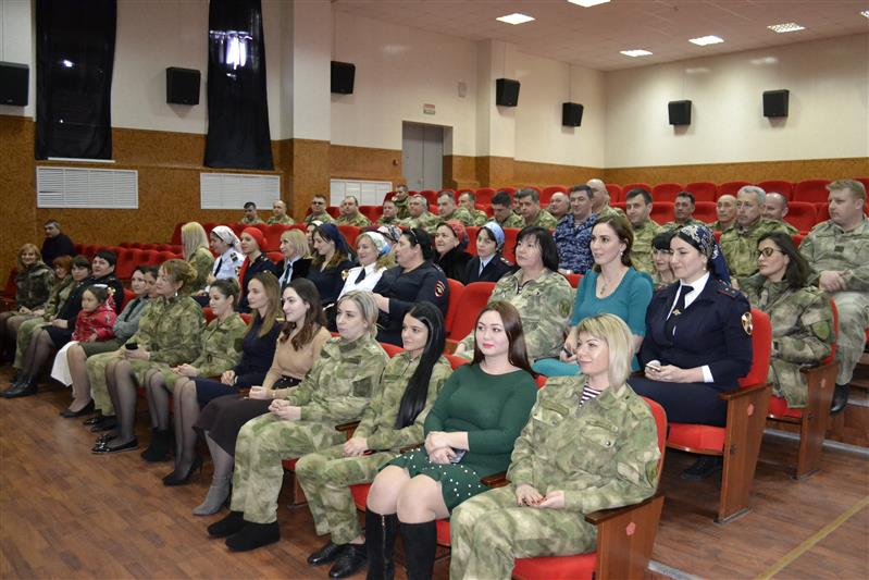 В Северо-Кавказском округе Росгвардии прошли праздничные мероприятия по случаю 8 марта