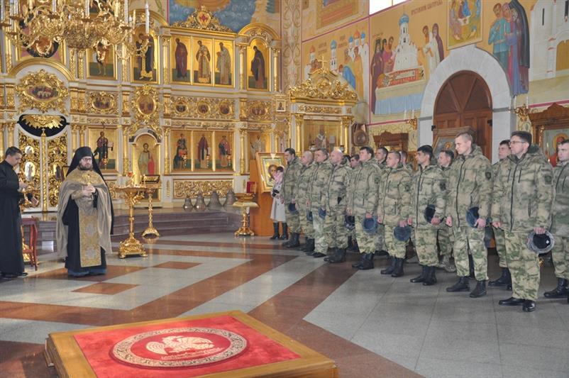 В Биробиджане в честь празднования Дня Росгвардии проведен молебен