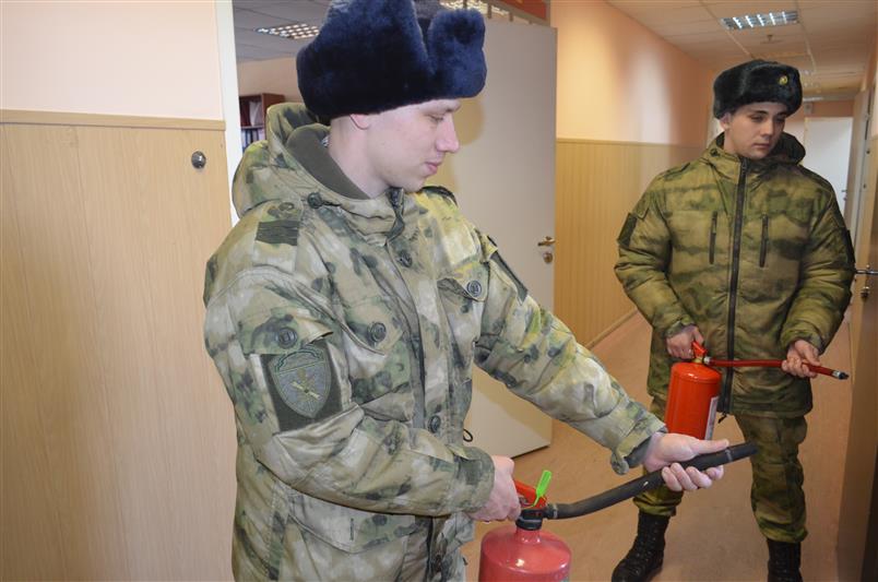 Личный состав Управления Росгвардии по Мурманской области отработал действия при пожаре