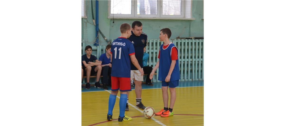 В Ульяновске состоялся городской турнир по мини-футболу среди школьников памяти военнослужащего войск правопорядка Виталия Кузяшина
