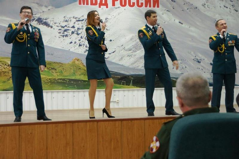 В Объединенной группировке войск (сил) на Северном Кавказе состоялся праздничный концерт ко Дню Росгвардии