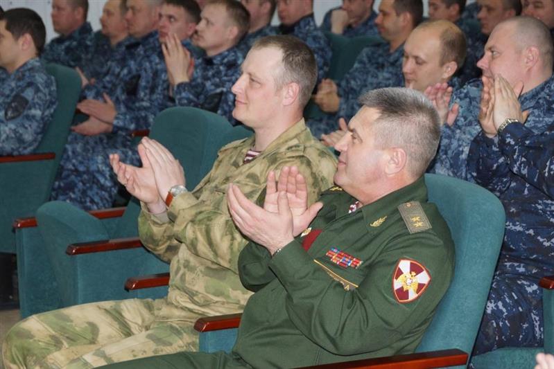 В Объединенной группировке войск (сил) на Северном Кавказе состоялся праздничный концерт ко Дню Росгвардии