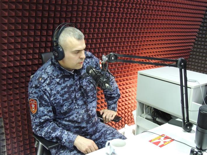Руководитель вневедомственной охраны Ханты-Мансийска рассказал о деятельности подчиненных в эфире «Русского радио»