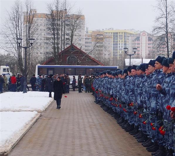 Сотрудники Cергиево-Посадского ОМОН «Пересвет» почтили память погибших сослуживцев