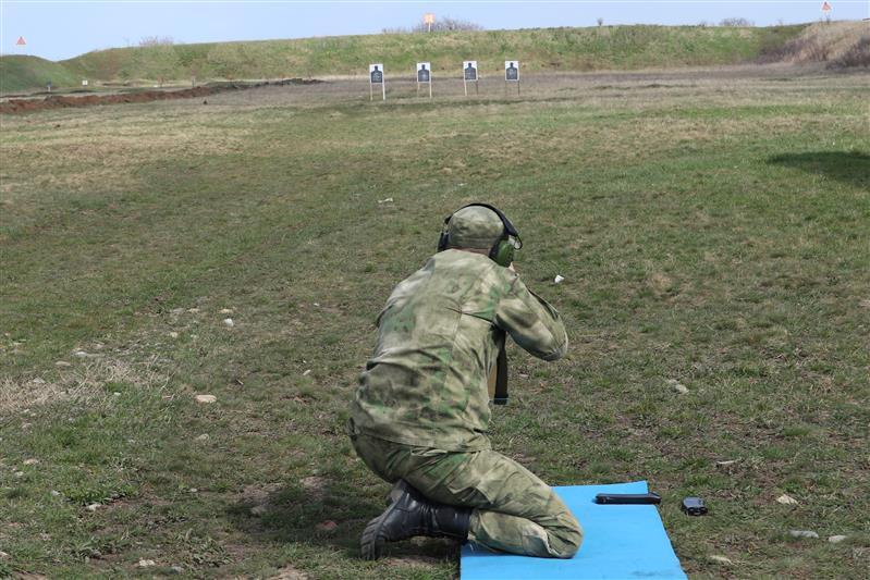 Определились лидеры турнира по стрельбе среди росгвардейцев Кубани