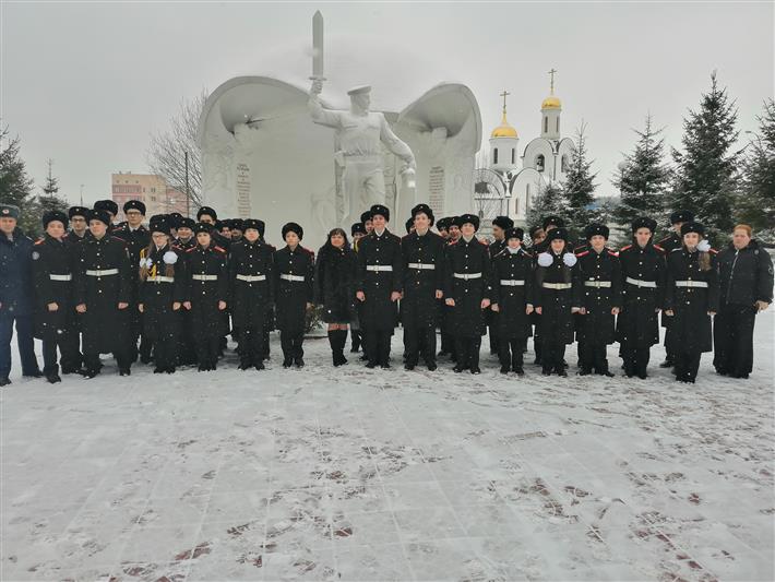 Столичный ОМОН посетили воспитанники кадетского корпуса