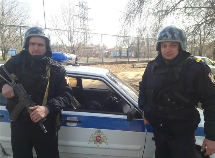 В Новочеркасске сотрудники Росгвардии пресекли кражу деревьев из городского парка