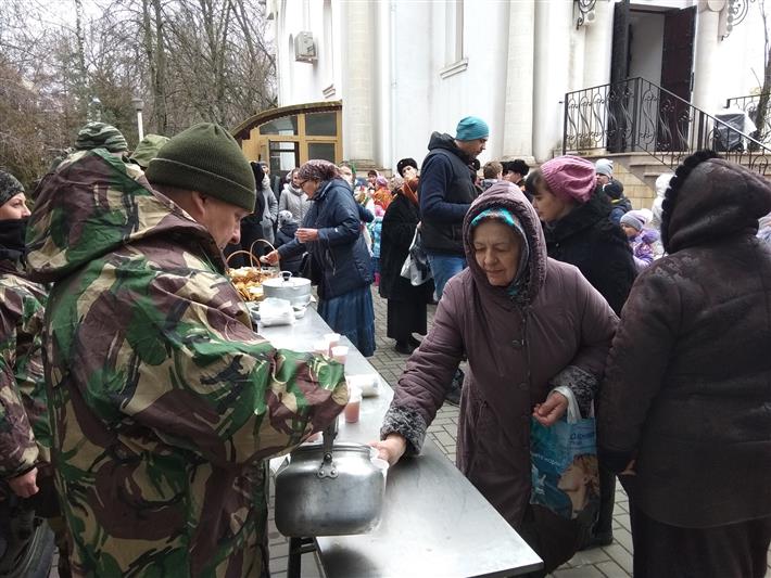 В преддверии профессионального праздника сотрудники Росгвардии организовали показательные выступления для жителей Ростова-на-Дону