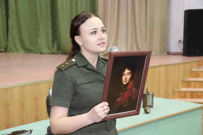 Росгвардейцы рассказали читинским студентам, как не стать жертвой злоумышленников